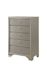 Lyssa Chest