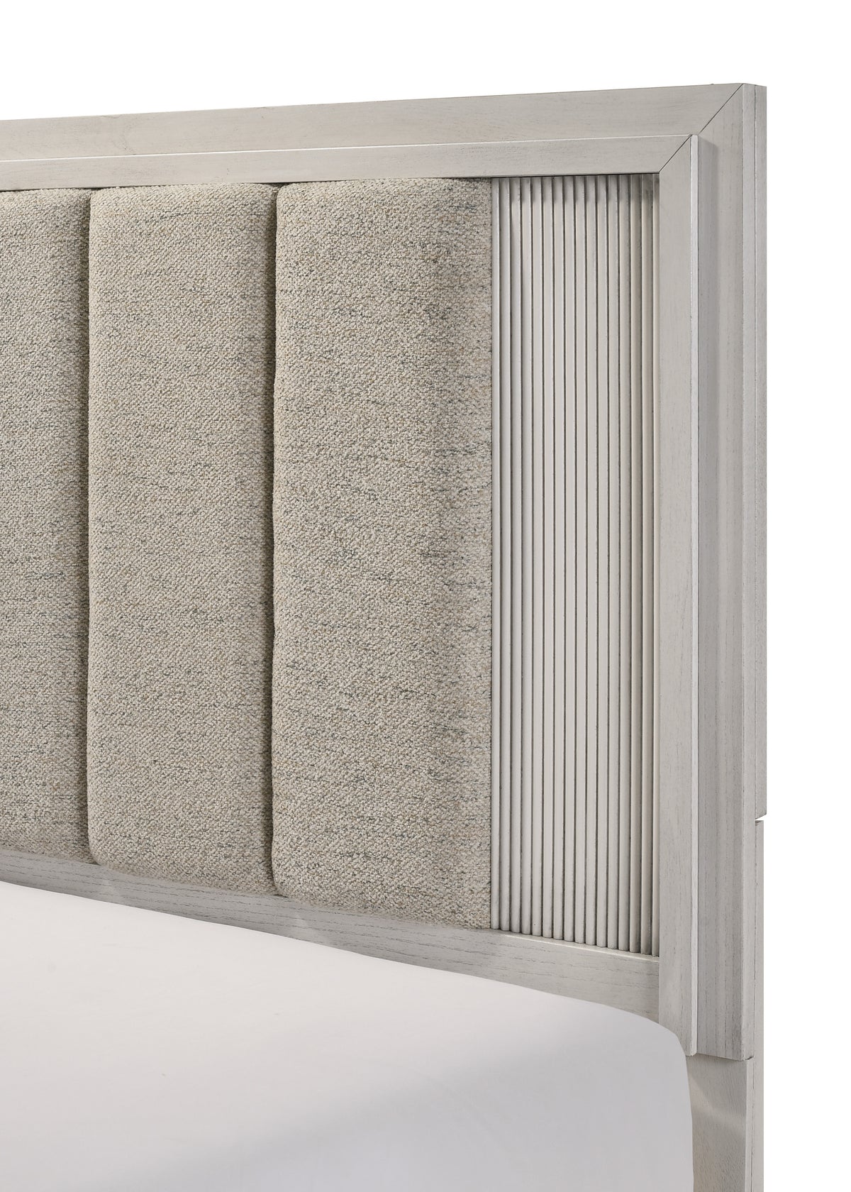 Carlton Bed White Mist