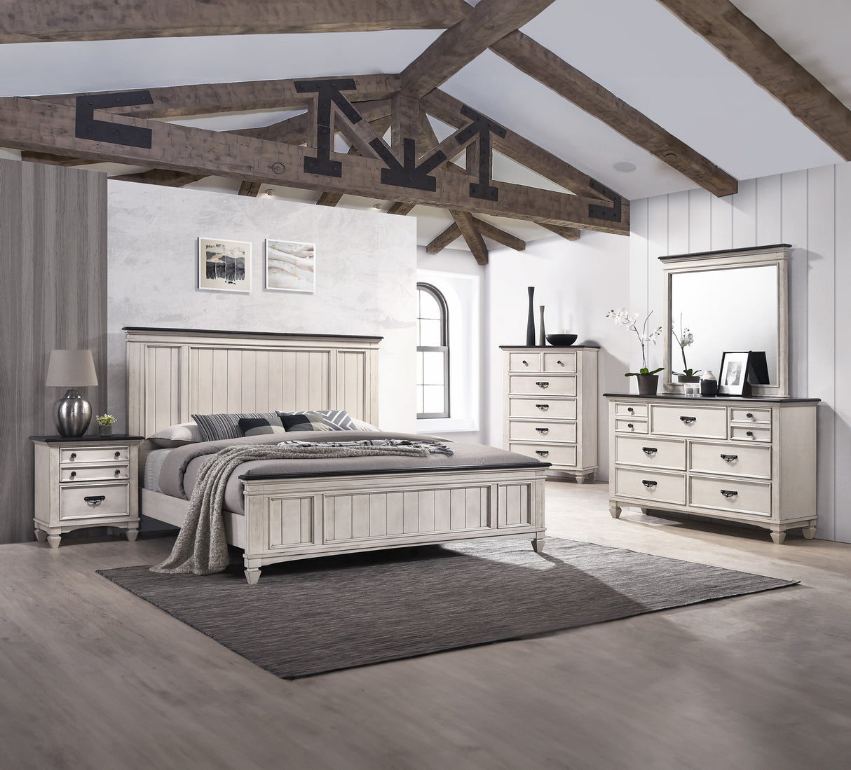 Sawyer Chest