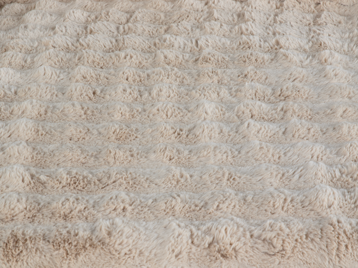 Camel Velvet Chaise Lounge with Dual Cupholders & USB Charging Ports