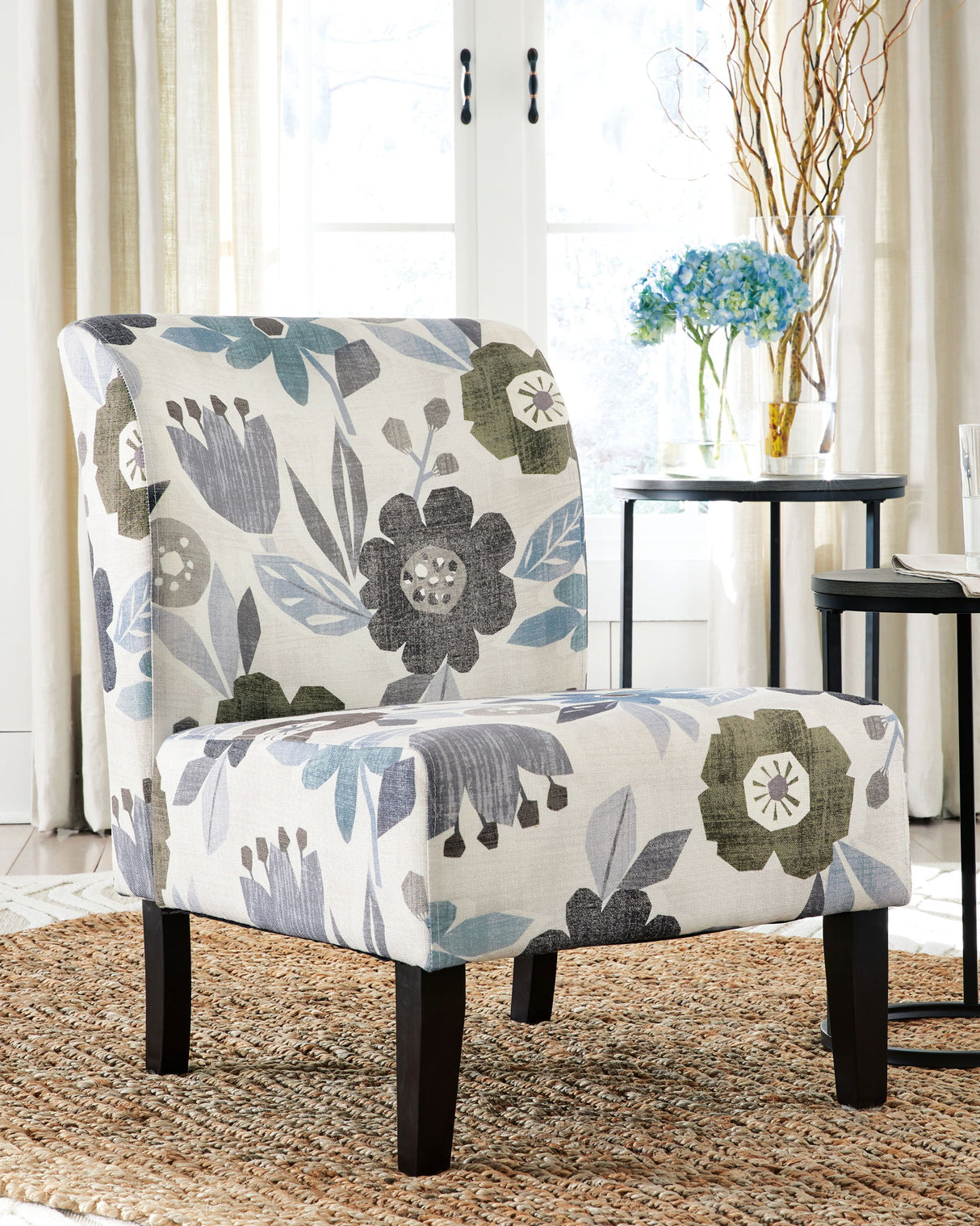 Triptis - Accent Chair - Gray
