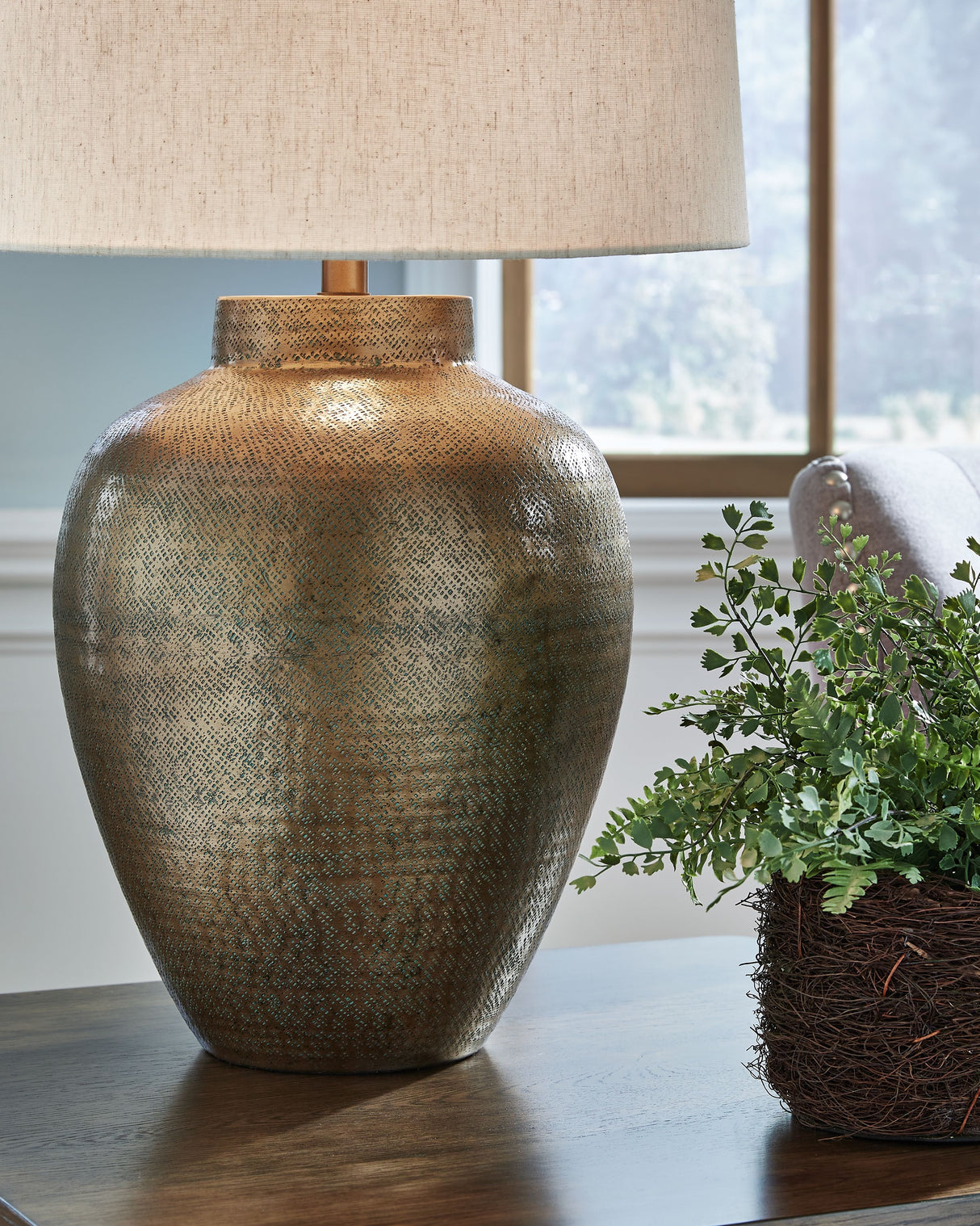 Madney - Antique Gold Finish - Metal Table Lamp by Signature Design by Ashley® | Bel Furniture