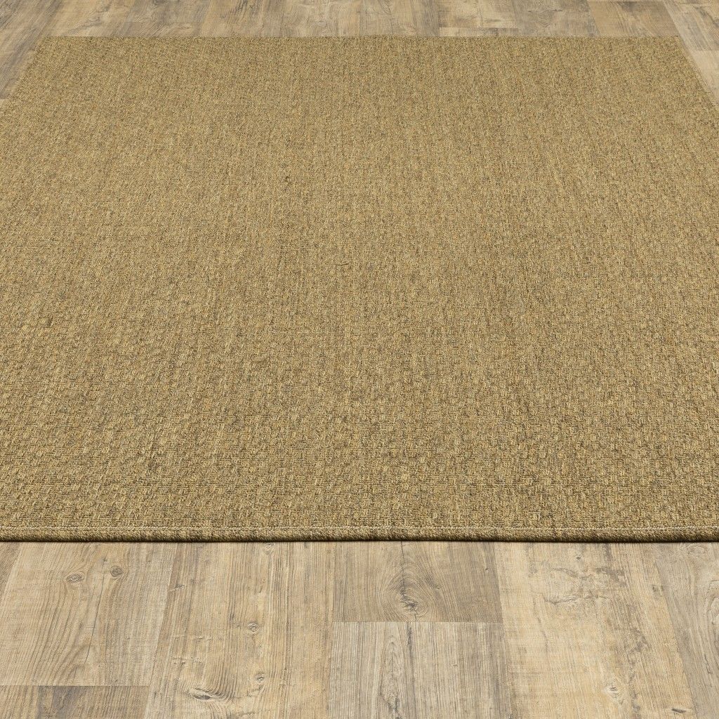 7' X 10' Indoor / Outdoor Area Rug - Tan