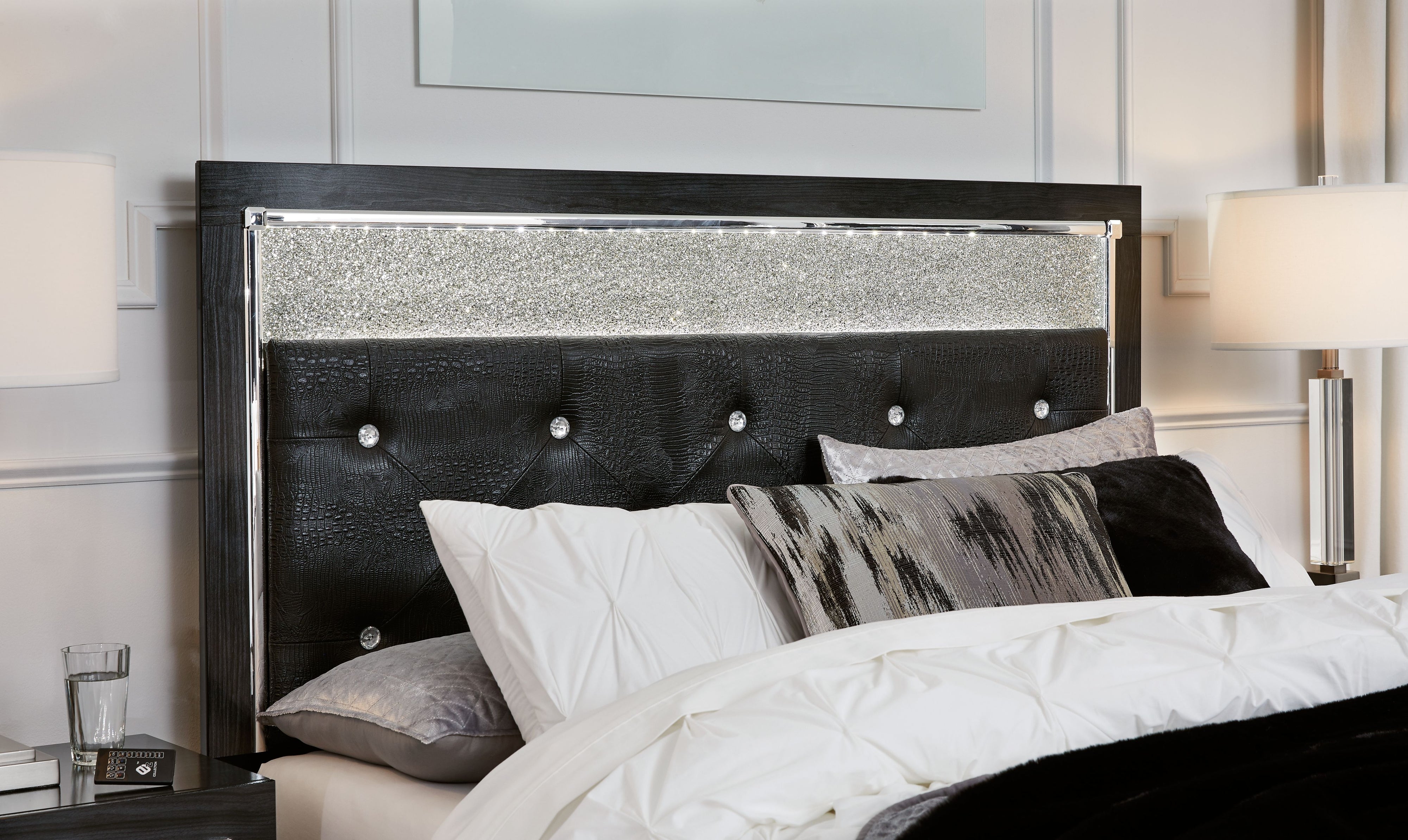 Kaydell - Uph Panel Headboard - Glitter Details