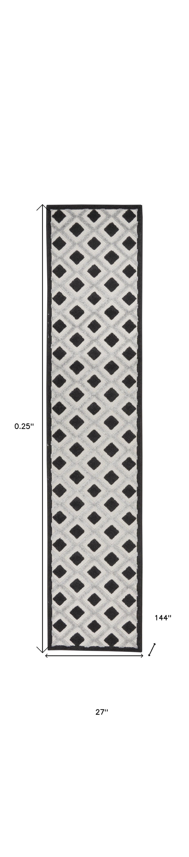 2' X 12' Gingham Non Skid Indoor / Outdoor Runner Rug - Black / White