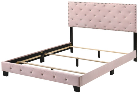 Luxurious Upholstered Bed - view 88