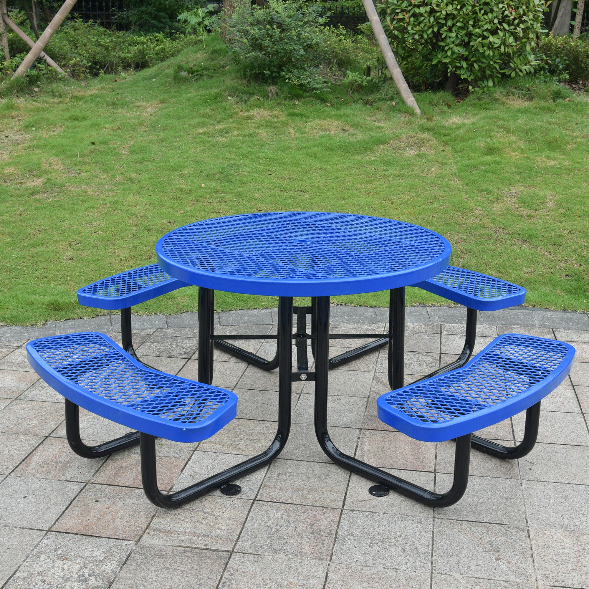 Round Outdoor Steel Picnic Table With Umbrella Pole