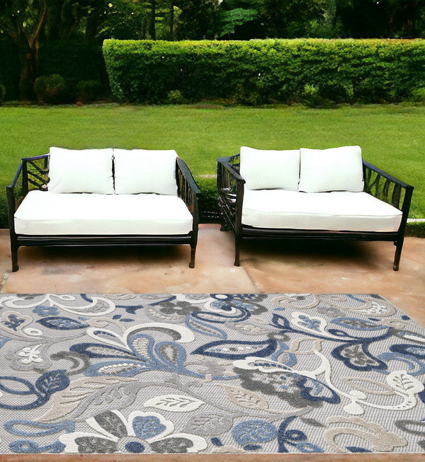 7’ X 9’ Jacobean Floral Indoor / Outdoor Area Rug - Blue Gray