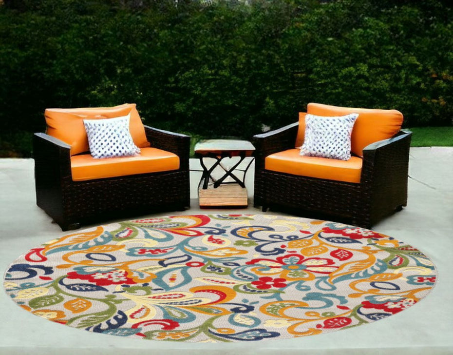 8' Round Round Floral Stain Resistant Indoor / Outdoor Area Rug - Ivory / Blue