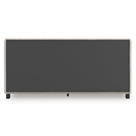 Zuraleus - Upholstered Bed - view 34