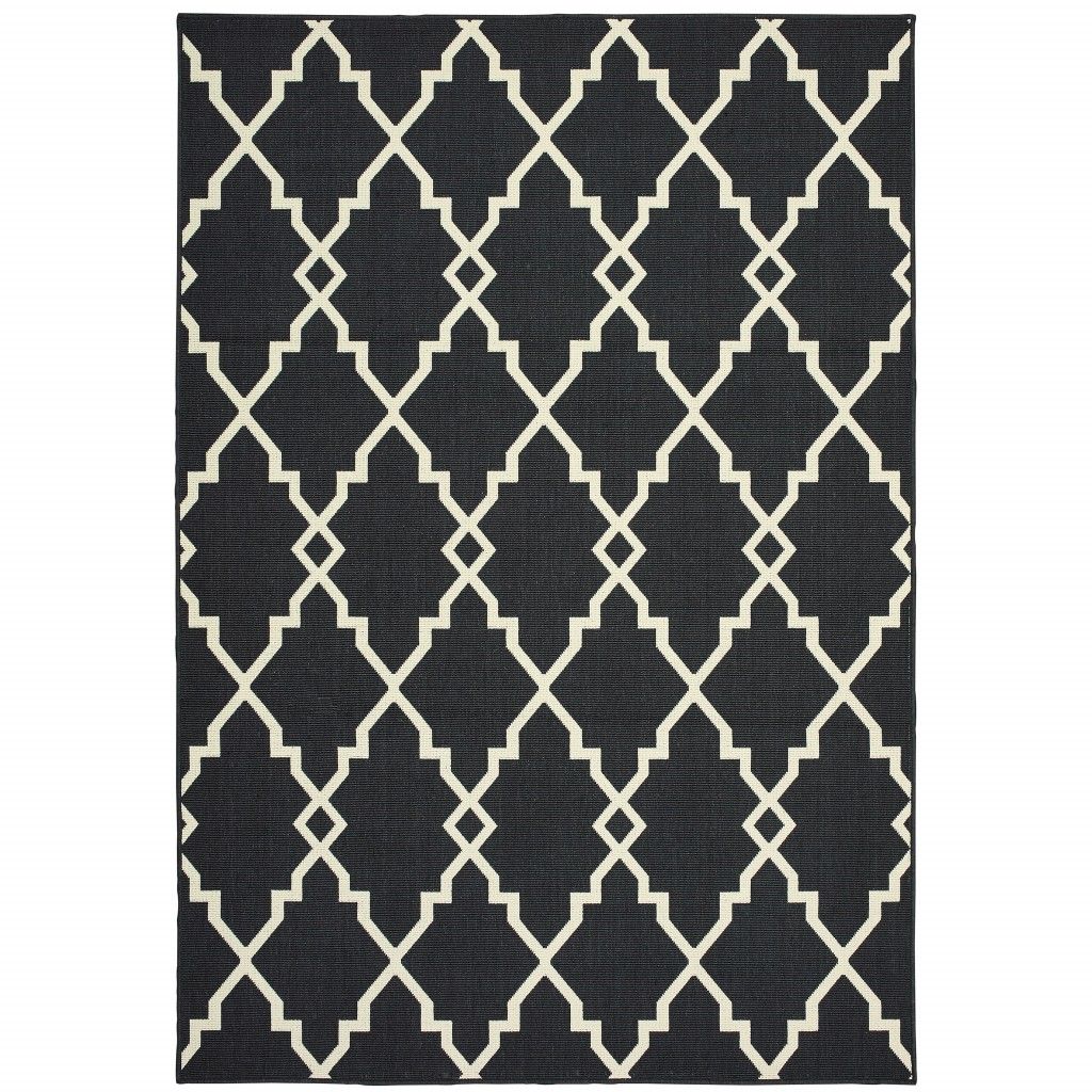 7' X 10' Outdoor / Indoor Area Rug - Black / Ivory