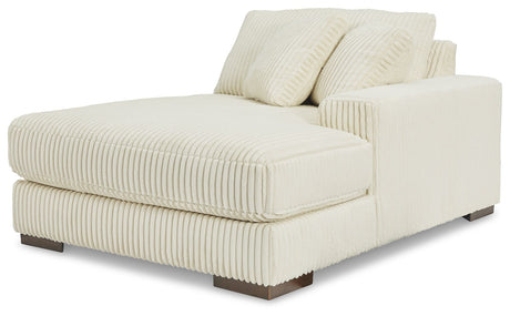 Lindyn - Sectional by Signature Design by Ashley® | Bel Furniture