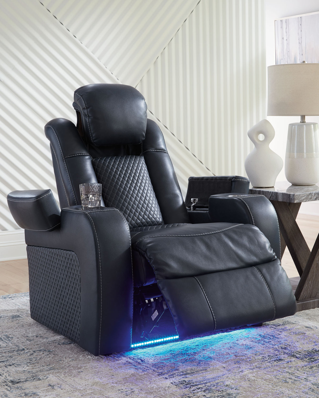 Fyne-dyme - Power Recliner/Adj Headrest by Signature Design by Ashley® | Bel Furniture