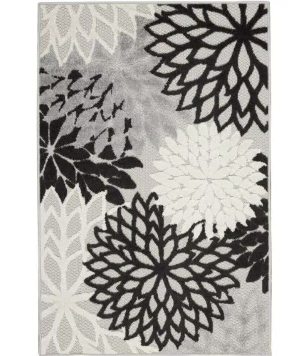 9' X 12' Floral Non Skid Indoor / Outdoor Area Rug - Black / White