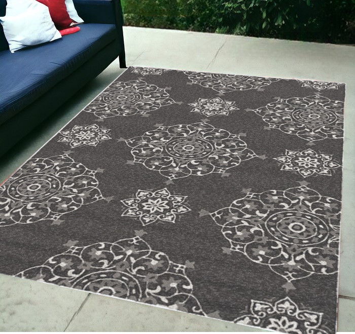 5' X 8' Hand Woven UV Treated Floral Disk Indoor / Outdoor Area Rug - Charcoal Gray