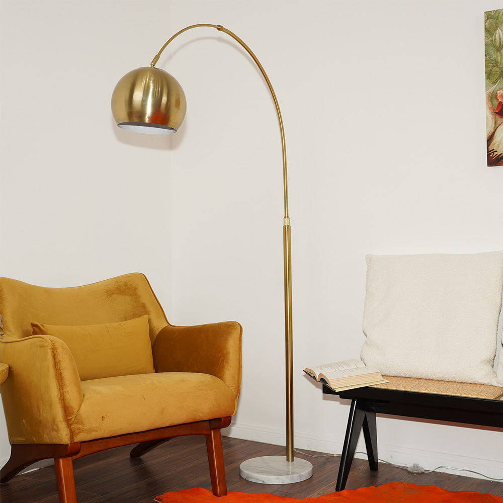 Oasis - Long Arm Gold Adjustable Floor Lamp With Round Marble Base - Gold / White Marble