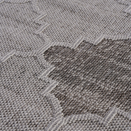 Guros - 6' X 9' Trellis Indoor / Outdoor Area Rug - White / Gray - view 6