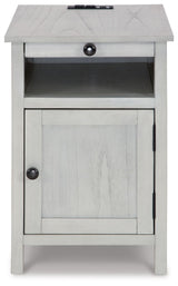 Treytown - Chair Side End Table by Signature Design by Ashley® | Bel Furniture