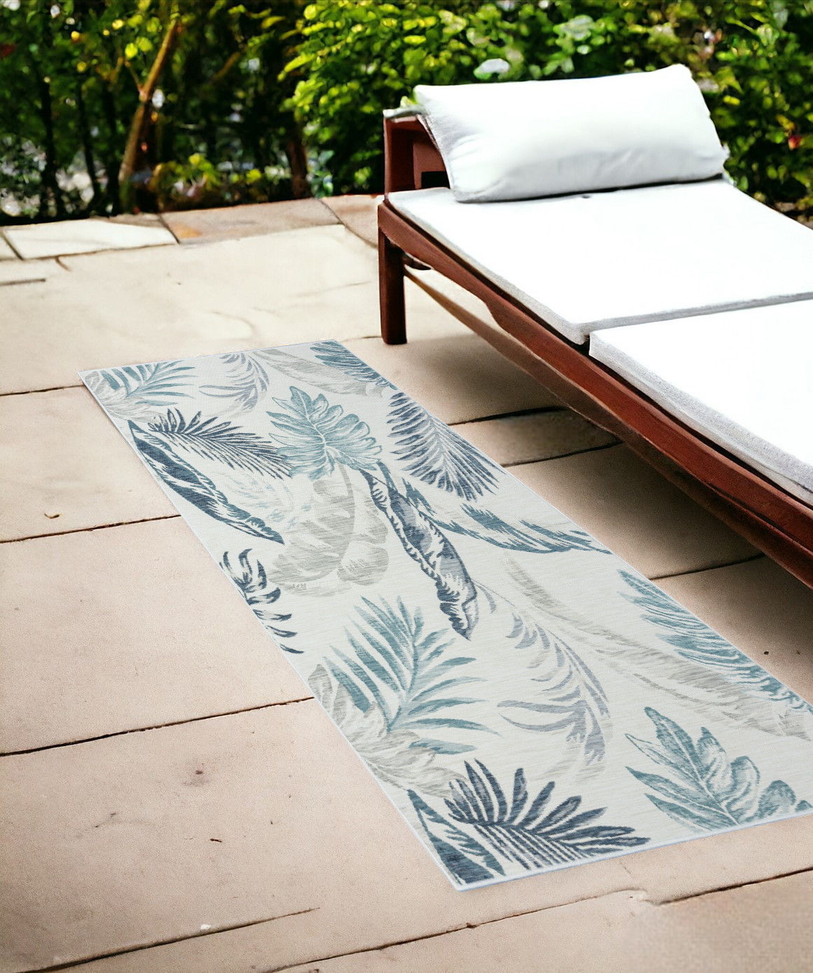 2' X 8' White Palm Leaf Stain Resistant Indoor / Outdoor Runner Rug - Blue / Serene