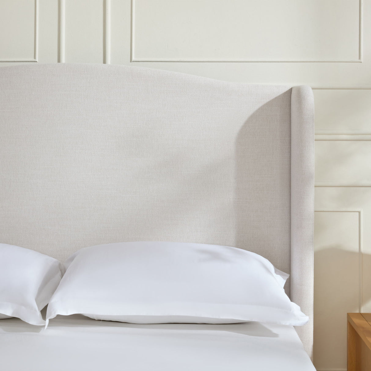 Hannah - Upholstered Wingback Bed Size / Tall Headboard Upholstered King Bed / Premium Textured Canvas Chenille Look / Minimalist Designs / No Box Spring Needed