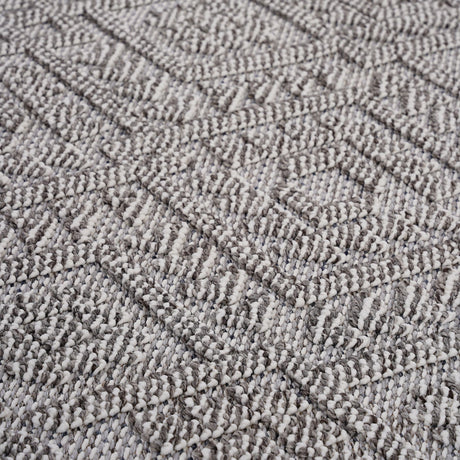 Guros - 6' X 9' Traditional Indoor / Outdoor Area Rug - White - view 6