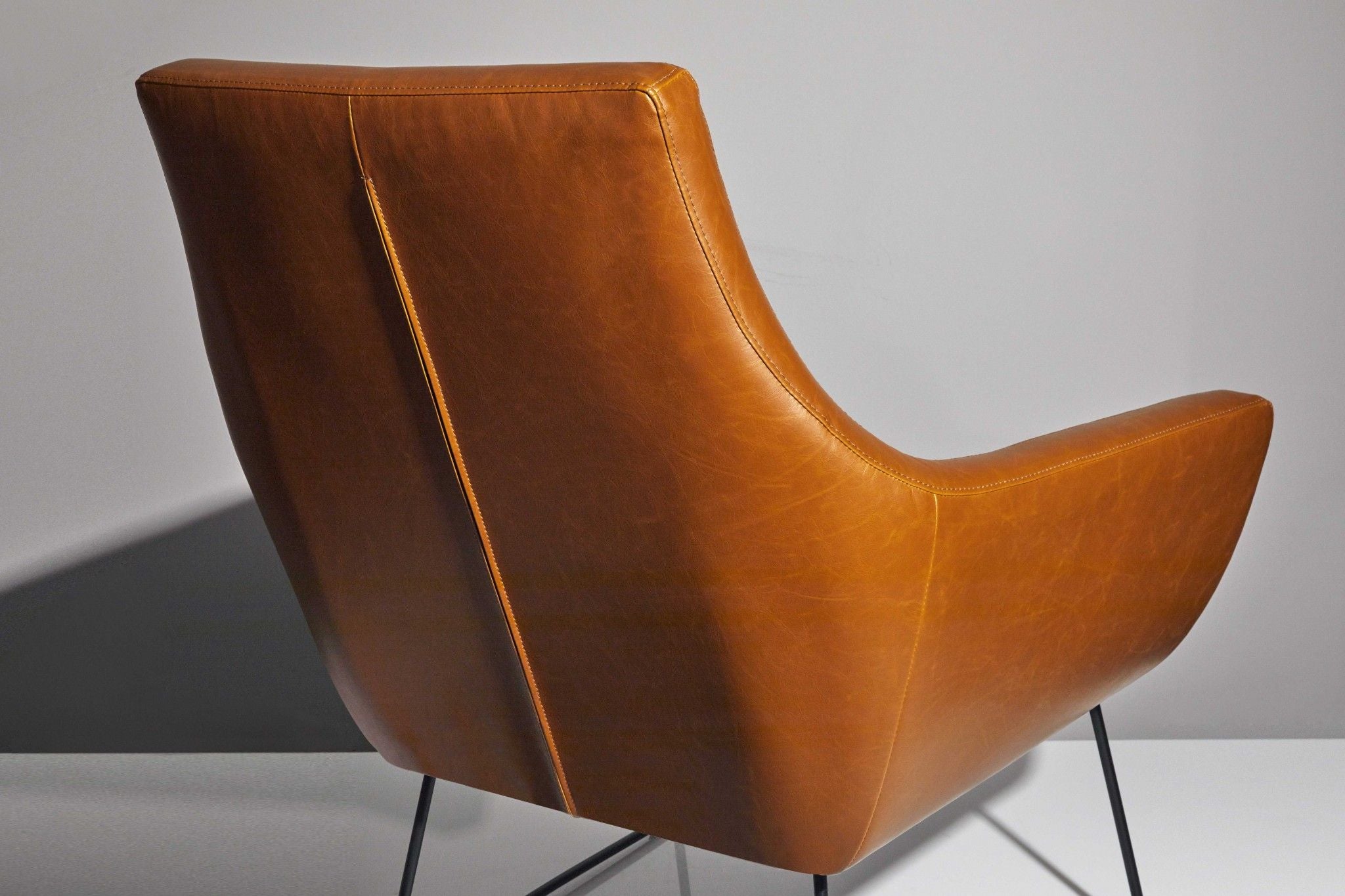 Retro Mod Distressed Faux Leather Arm Chair - Camel