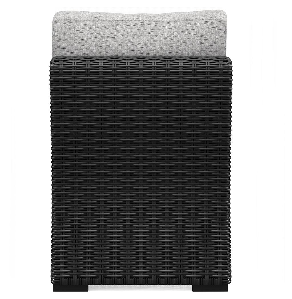 Beachcroft - Outdoor Sectional by Signature Design by Ashley® | Bel Furniture