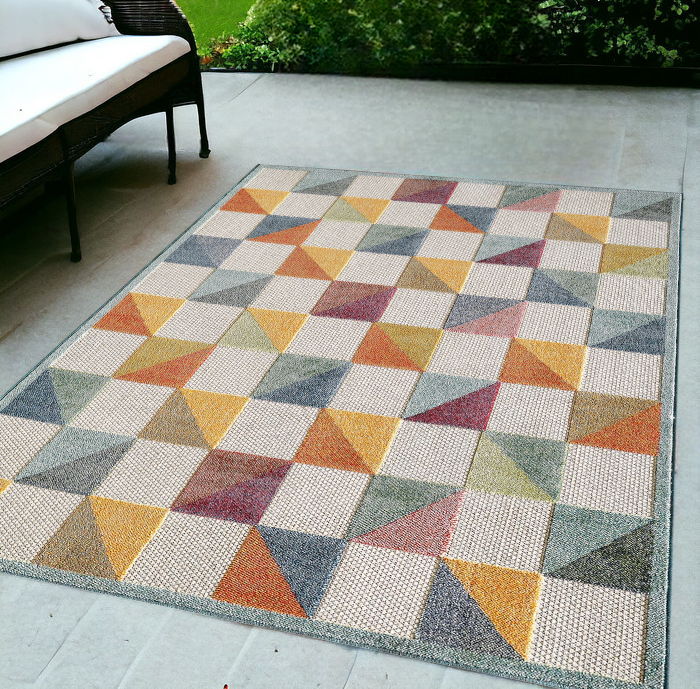 5' X 7' Geometric Stain Resistant Indoor / Outdoor Area Rug - Orange / Ivory