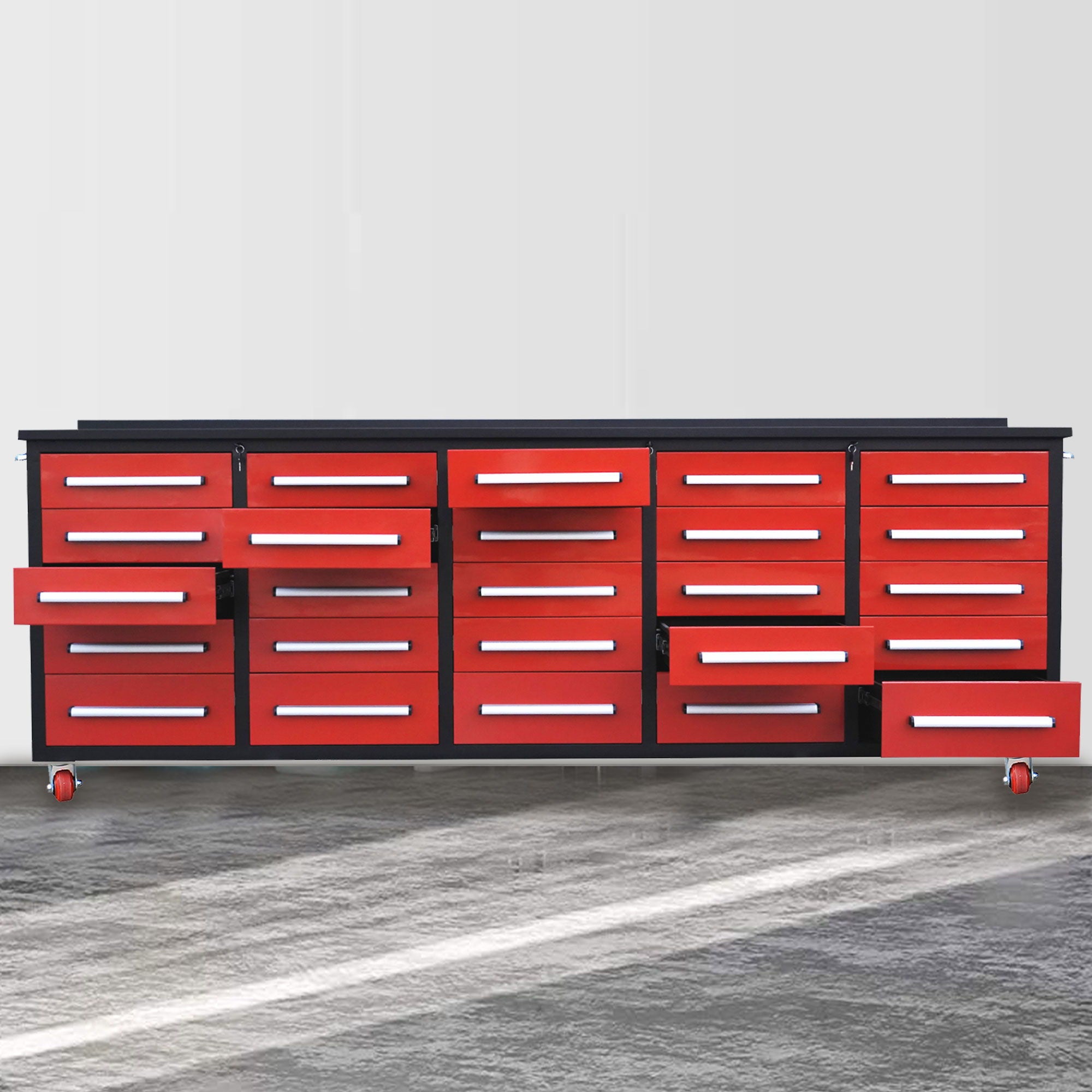 Workbench With Storage Drawers (25 Drawers)