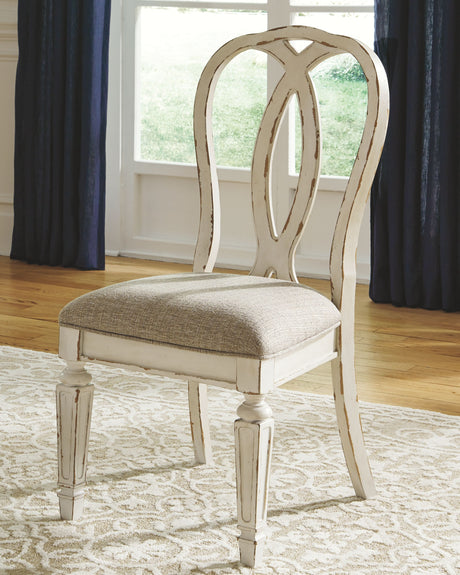 Realyn - Oval Dining Table Set by Signature Design by Ashley® | Bel Furniture