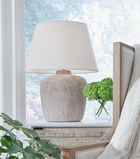 Danry - Distressed Cream - Metal Table Lamp by Signature Design by Ashley® | Bel Furniture