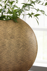 Iansboro - Vase by Signature Design by Ashley® | Bel Furniture