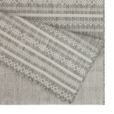 Sunshine - 5'3" X 7'3" Indoor, Outdoor Area Rug - Silver - Polypropylene - view 4