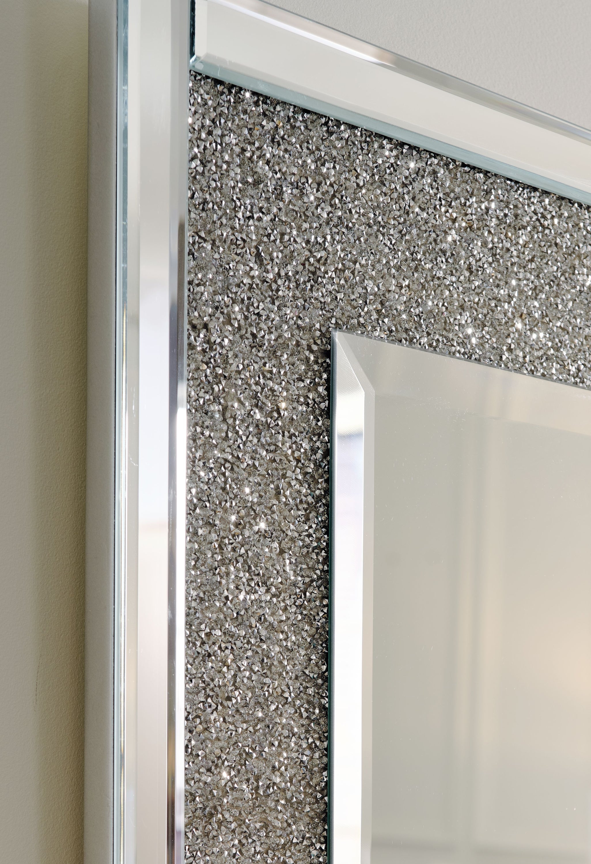 Kingsleigh - Metallic - Accent Mirror - Rectangular