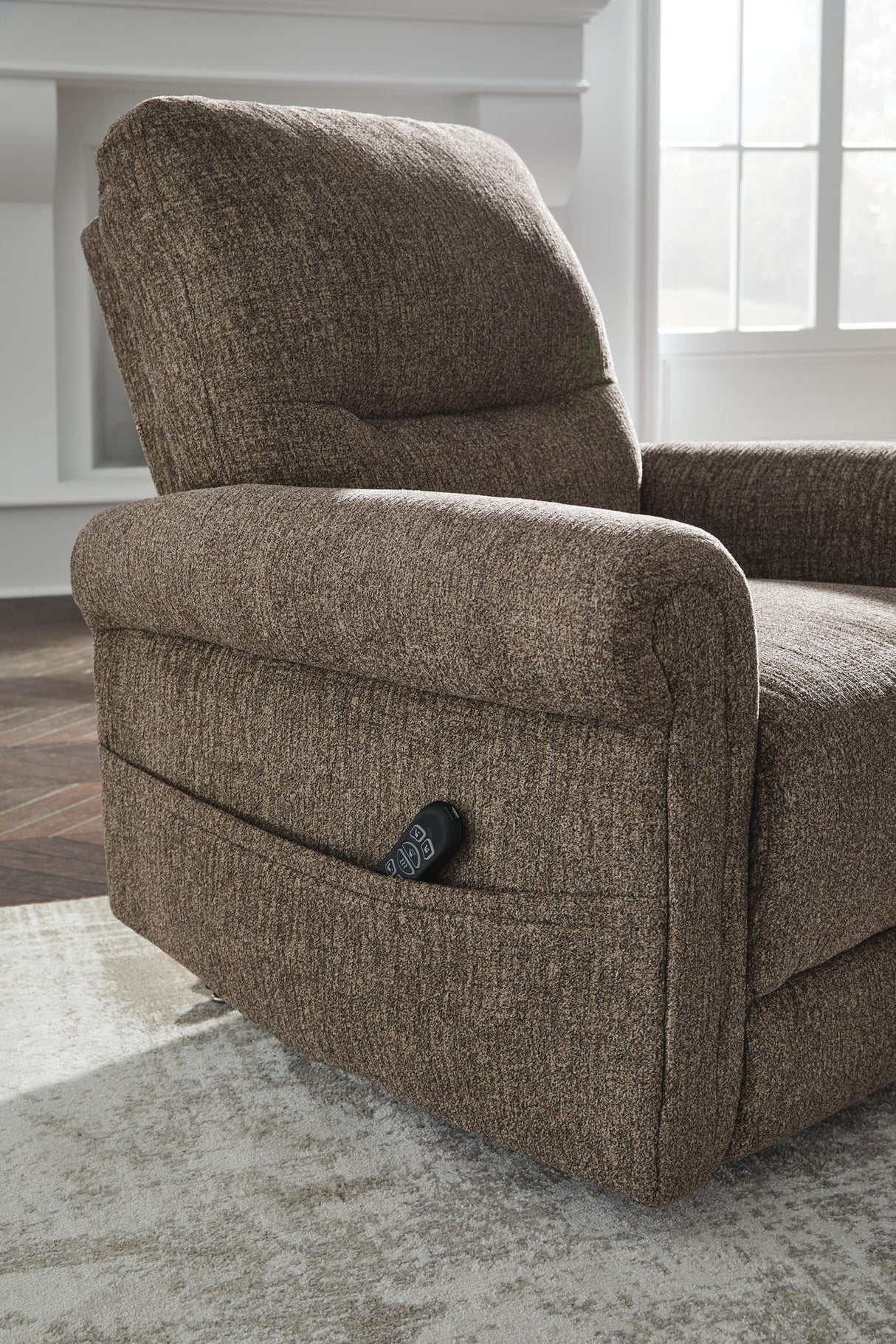 Aureta - Power Lift Recliner