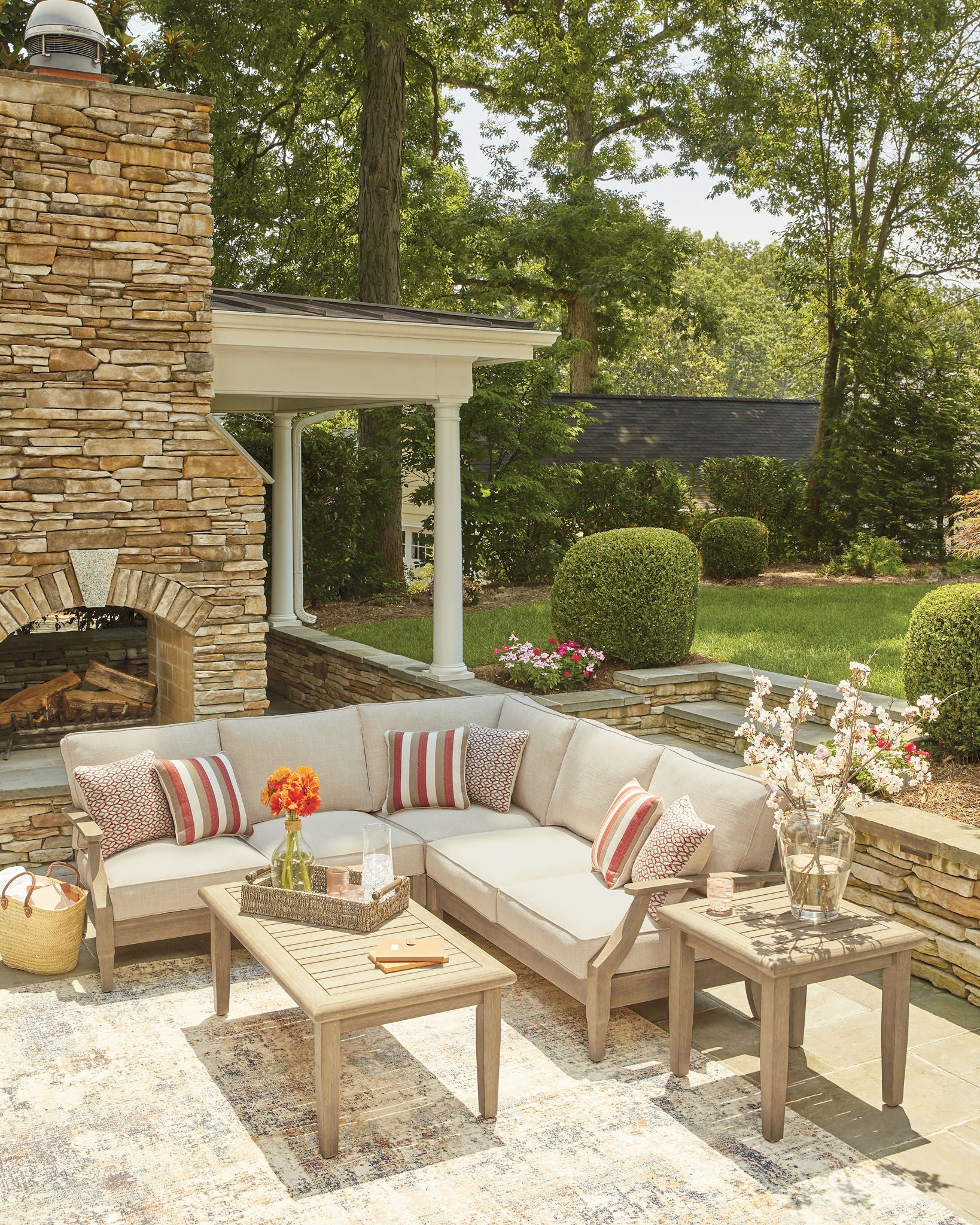 PEACH CHANTILLY × EARL GREY LAYERING SET Clare View - Outdoor Sectional | BEL Furniture