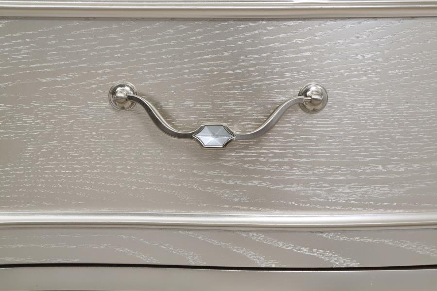 Evangeline - 6-Drawer Bedroom Chest - Silver Oak