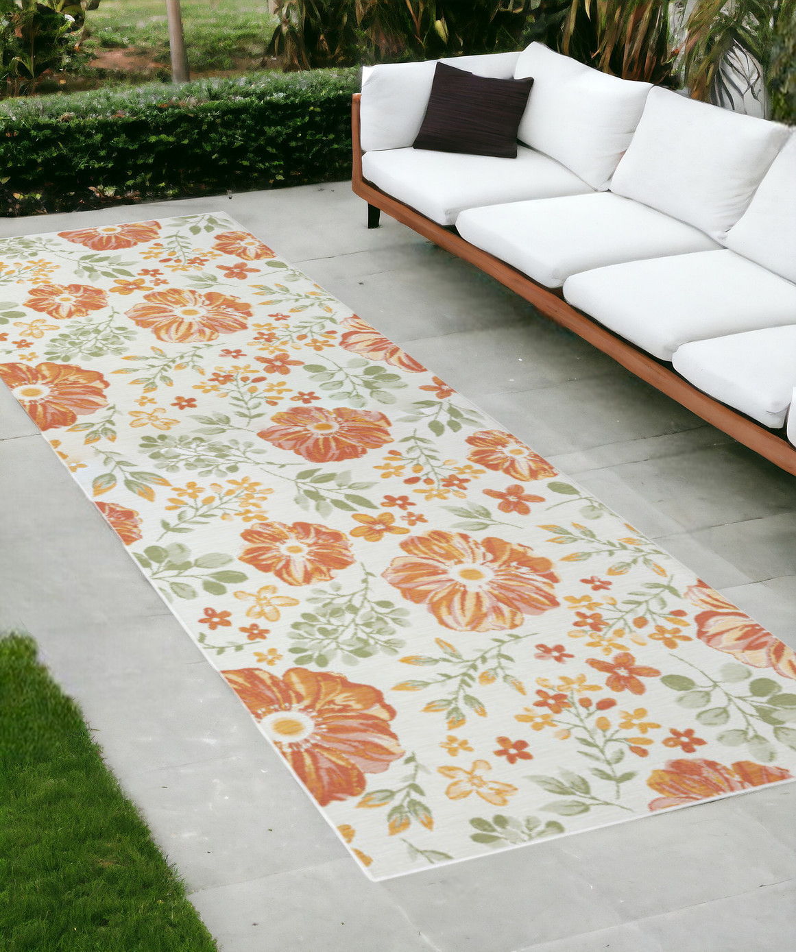 2' X 8' Floral Stain Resistant Indoor / Outdoor Runner Rug - Ivory Green / Orange